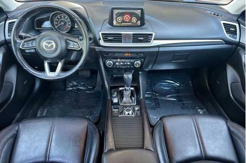 2018 Mazda Mazda3 Touring