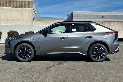 2026 Toyota bZ XLE Plus