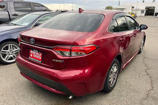 2022 Toyota Corolla Hybrid LE