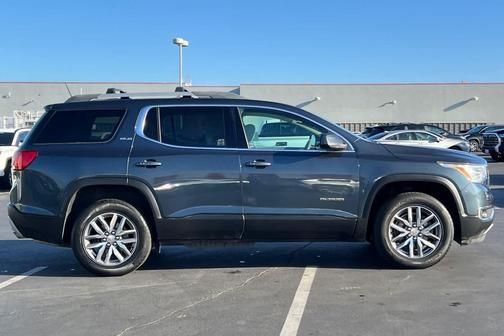 2019 GMC Acadia SLE-2