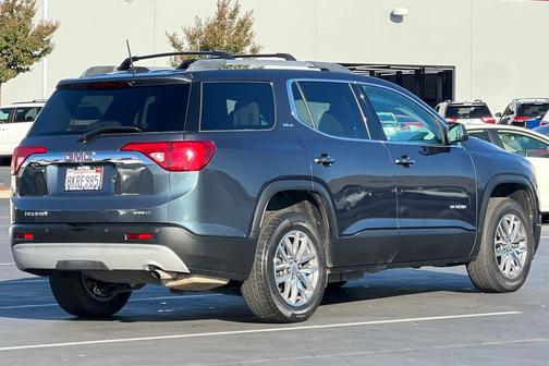 2019 GMC Acadia SLE-2