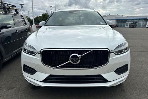 2020 Volvo XC60 T5 Momentum
