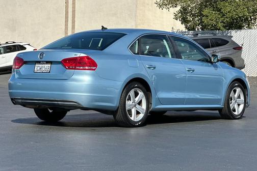 2013 Volkswagen Passat 2.5 SE