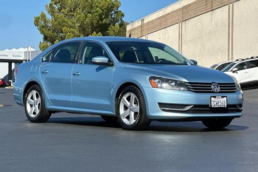 2013 Volkswagen Passat 2.5 SE