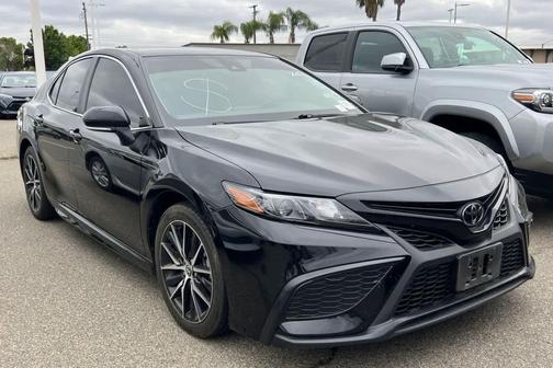 Midnight Black Metallic 2023 Toyota Camry SE