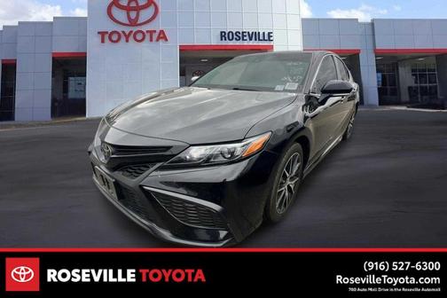 Midnight Black Metallic 2023 Toyota Camry SE