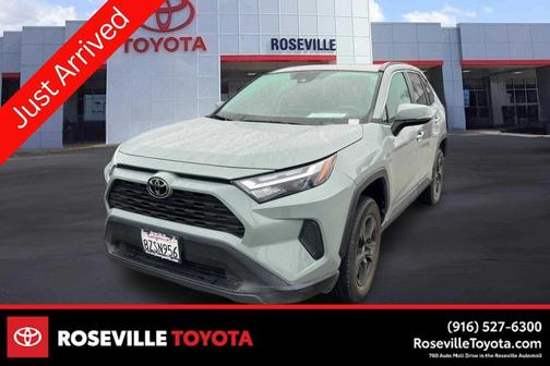 2022 Toyota RAV4 XLE