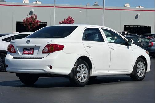 2009 Toyota Corolla LE