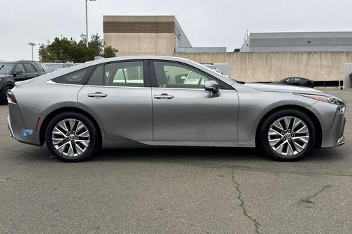 2021 Toyota Mirai Base
