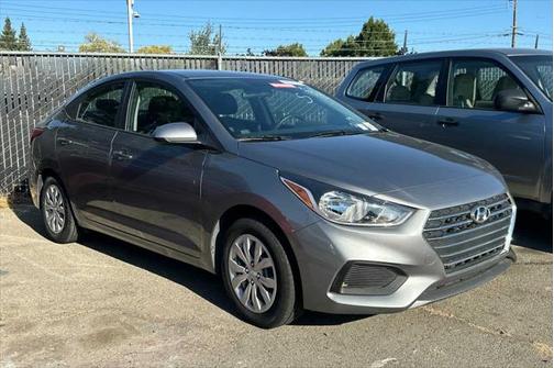 2022 Hyundai Accent SE