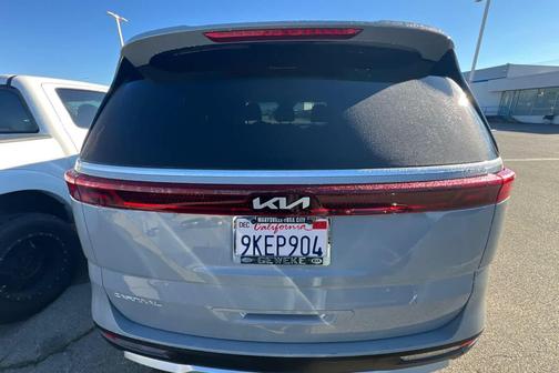 2024 Kia Carnival EX