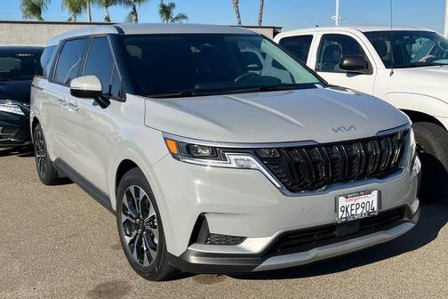 2024 Kia Carnival EX