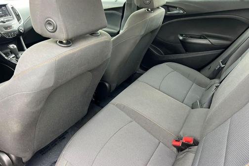 Oakwood Metallc 2019 Chevrolet Cruze LS