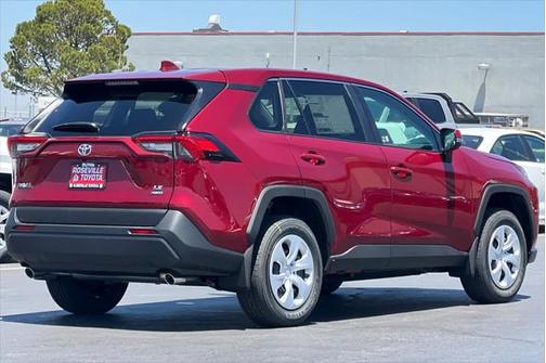 2025 Toyota RAV4 LE