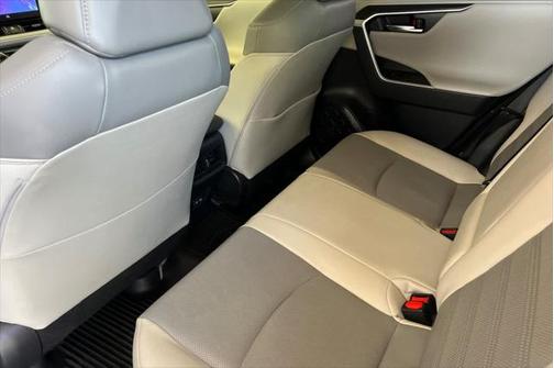 2023 Toyota RAV4 Hybrid Limited