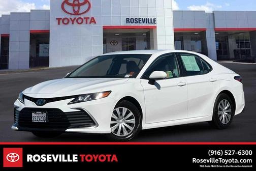 White 2022 Toyota Camry LE