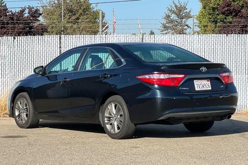 Cosmic Gray Mica 2016 Toyota Camry SE