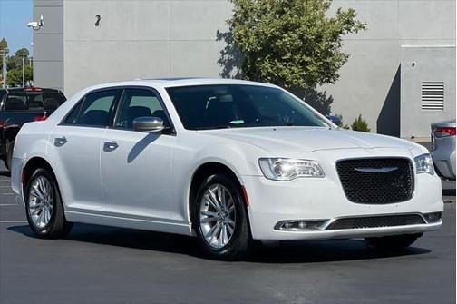 2017 Chrysler 300C Base