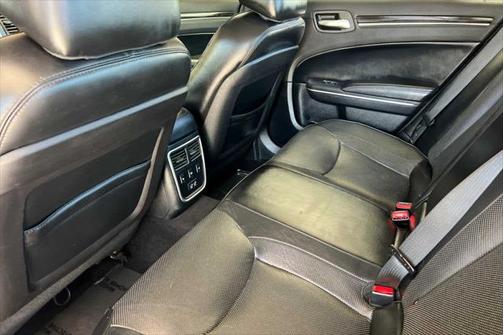 2017 Chrysler 300C Base