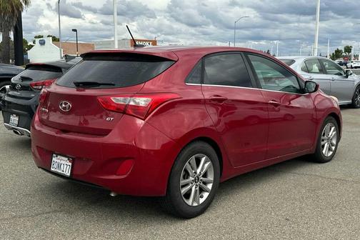 2017 Hyundai Elantra GT Base