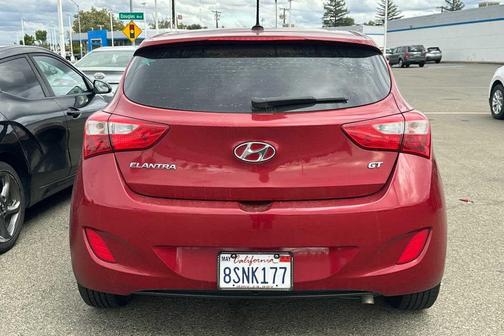 2017 Hyundai Elantra GT Base