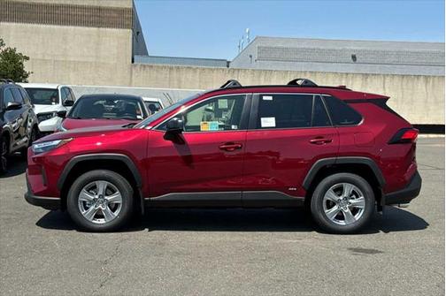 2025 Toyota RAV4 Hybrid LE