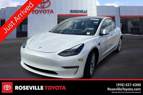 Pearl White Multi-Coat 2022 Tesla Model 3 Long Range