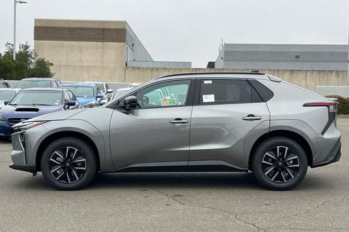 2026 Toyota bZ XLE Plus
