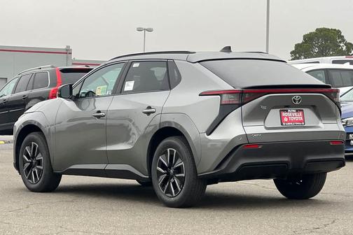 2026 Toyota bZ XLE Plus