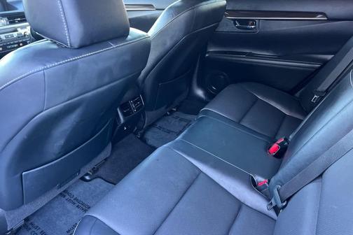 2016 Lexus ES 350 Base
