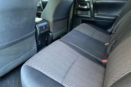 Magnetic Gray Metallic 2015 Toyota 4Runner Trail