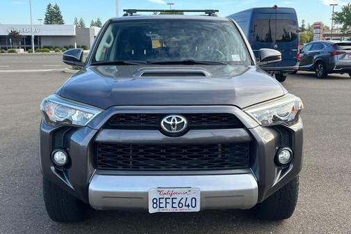 Magnetic Gray Metallic 2015 Toyota 4Runner Trail