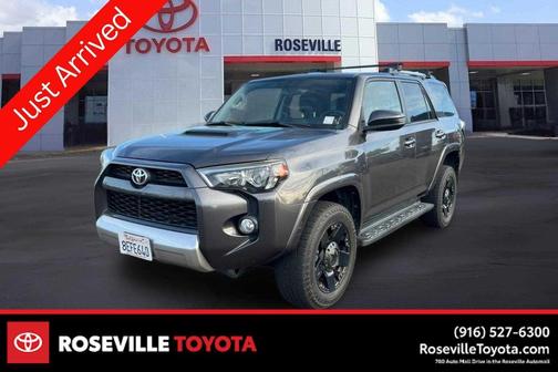 Magnetic Gray Metallic 2015 Toyota 4Runner Trail