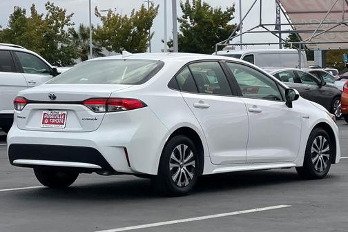 2021 Toyota Corolla Hybrid LE