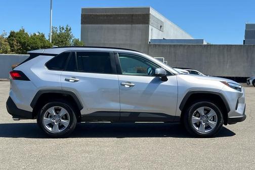 Silver Sky Metallic 2024 Toyota RAV4 Hybrid XLE