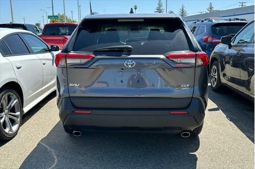 2024 Toyota RAV4 XLE