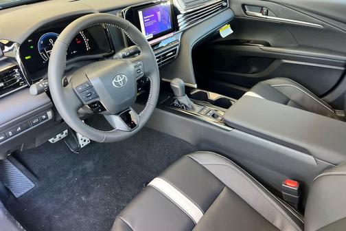 Ocean Gem 2026 Toyota Camry SE