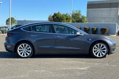 Gray 2018 Tesla Model 3 Long Range