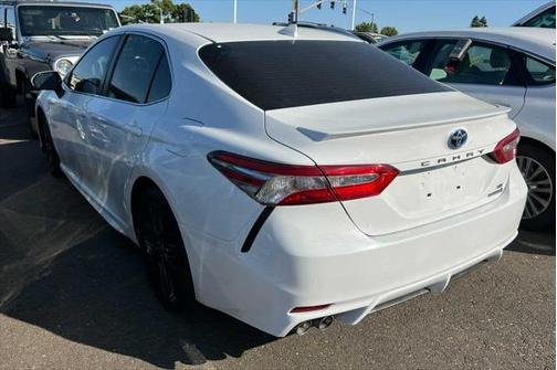 2020 Toyota Camry SE