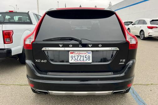 2017 Volvo XC60 T5 Inscription