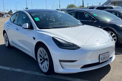 Pearl White Multi-Coat 2021 Tesla Model 3 Standard Range Plus
