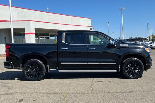 Black 2023 Chevrolet Silverado 1500 High Country