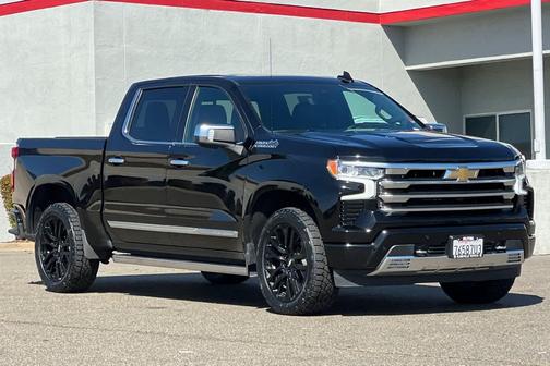 Black 2023 Chevrolet Silverado 1500 High Country
