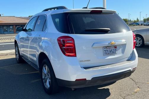 Summit White 2017 Chevrolet Equinox 1LT