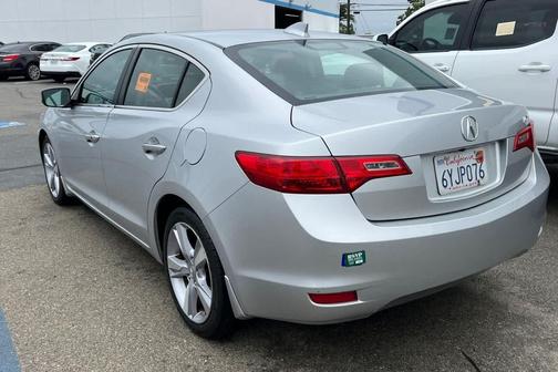 Silver Moon 2013 Acura ILX 2.0L w/Premium Package