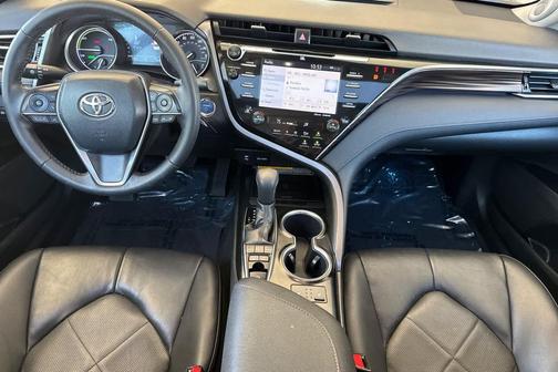 Brown Stone 2018 Toyota Camry Hybrid XLE