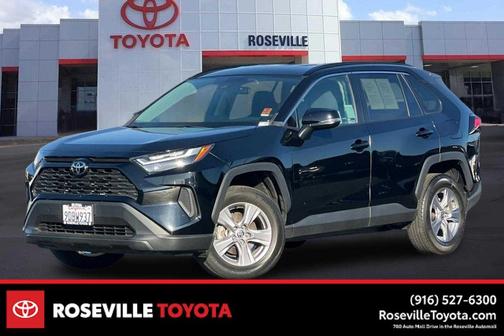 2022 Toyota RAV4 XLE