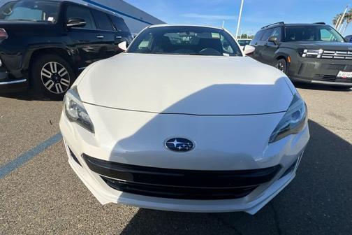 Crystal White Pearl 2018 Subaru BRZ Limited