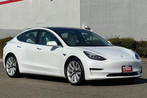 Pearl White Multi-Coat 2018 Tesla Model 3 Long Range