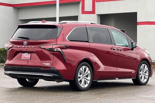 2021 Toyota Sienna Platinum